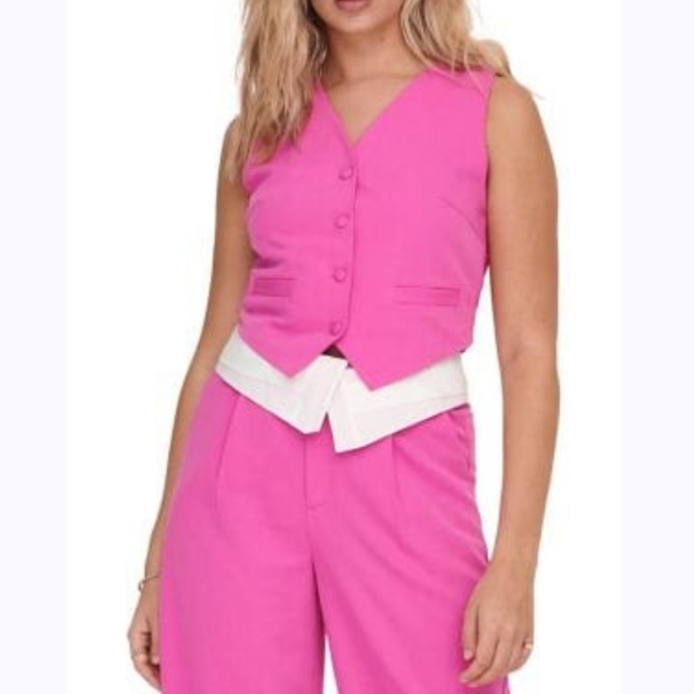 NWT Only Luella Fitted Vest